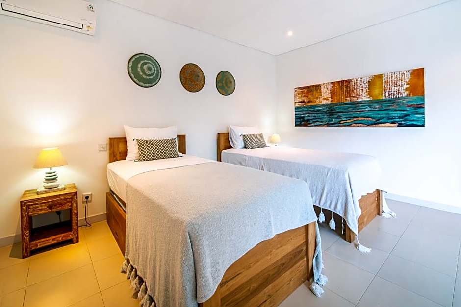 Elsies Villa - With Cook, Butler, Private Gym and Pool Table