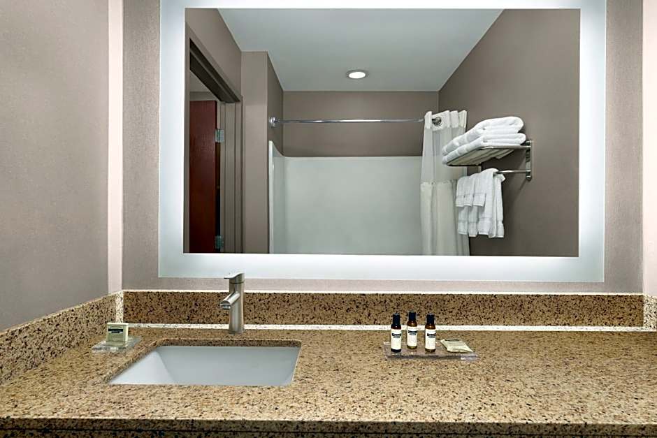 Lancaster Suites