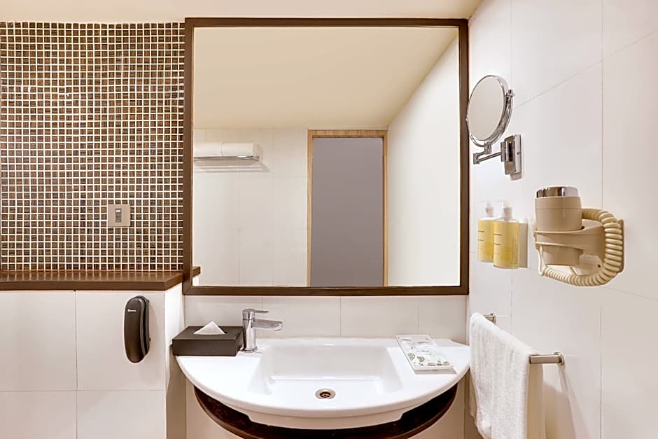 LEMON TREE HOTEL CENTRE POINT JAMSHEDPUR