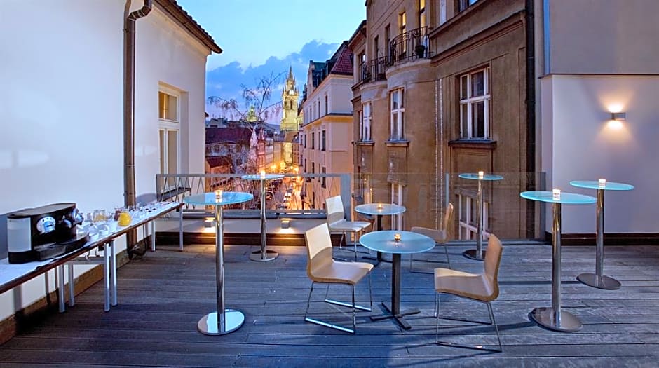 Golden Angel Suites by Adrez