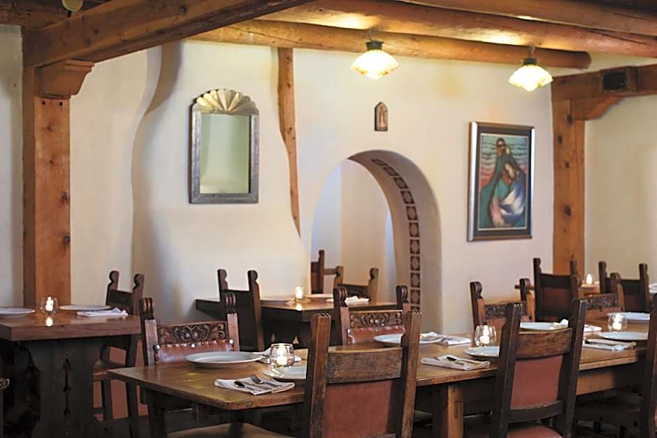 Sagebrush Inn & Suites