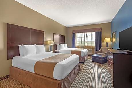 Queen Room with Two Queen Beds and Kitchenette - Non-Smoking