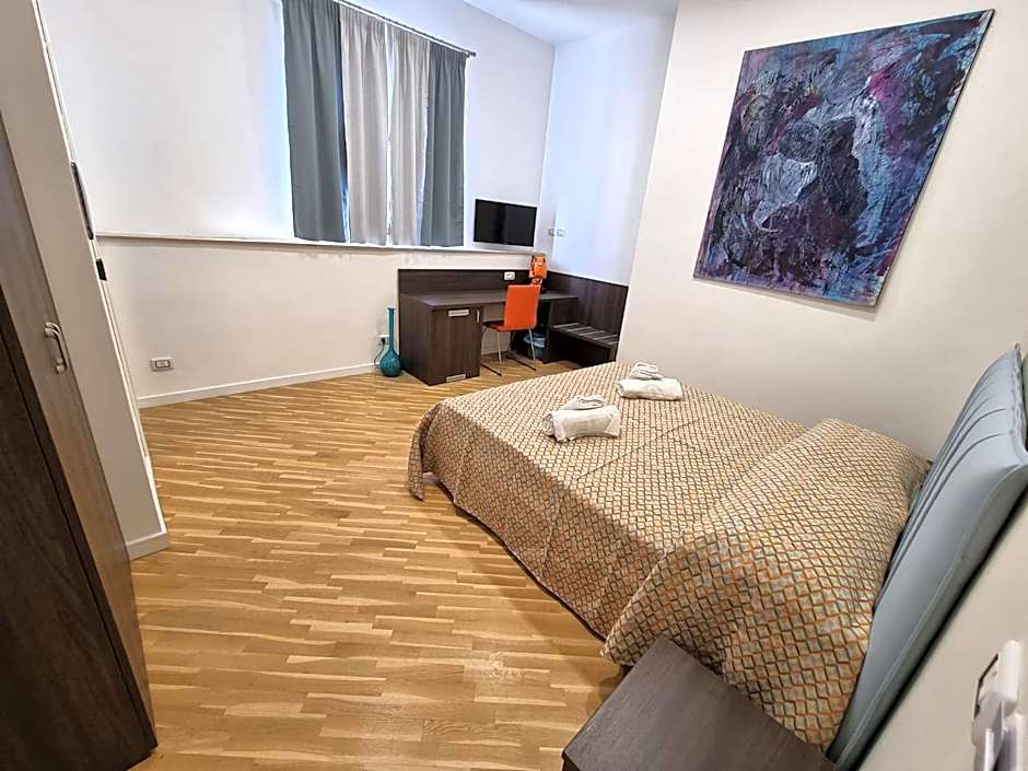 BARBAJA SUITES IN STREET TOLEDO 205