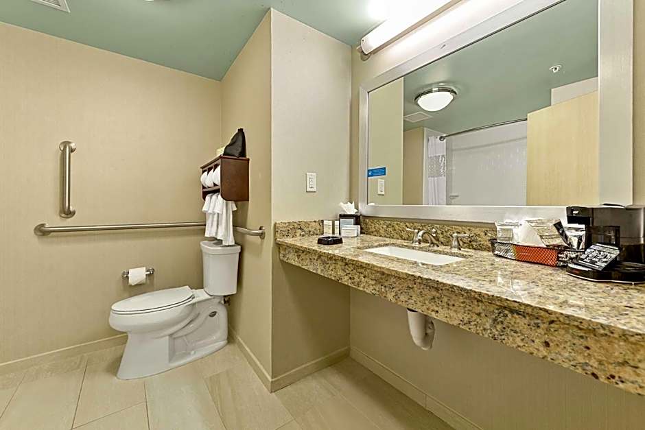 Hampton Inn By Hilton & Suites Gulfport