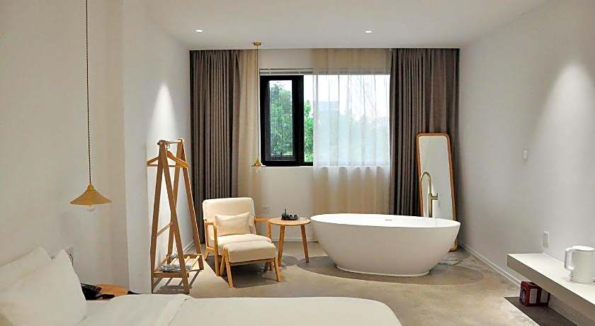 Xingle Hotel(Suzhou Guanqian Street Pingjiang Road)