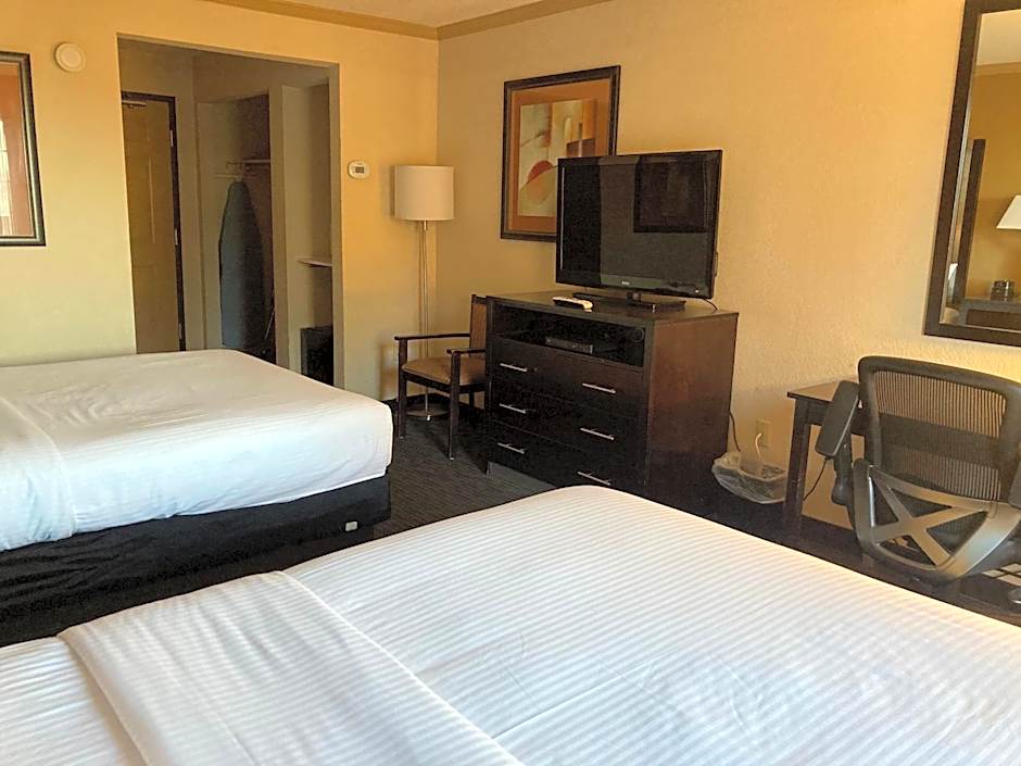 La Quinta Inn & Suites by Wyndham Davis