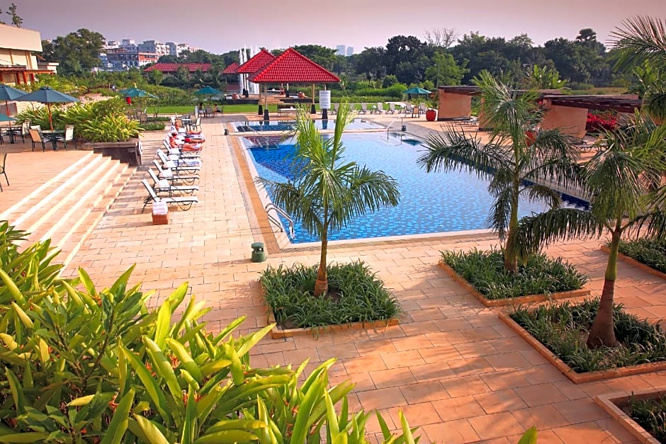 Radisson Blu Dhaka Water Garden