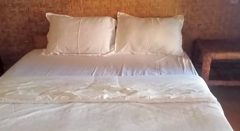 Sasak Lombok Bungalow – Kuta, Lombok, ID