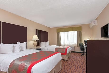 Queen Room with Two Queen Beds - Non-Smoking
