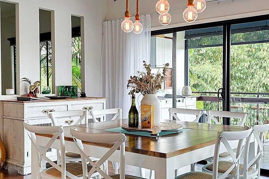 Mountain View Escape