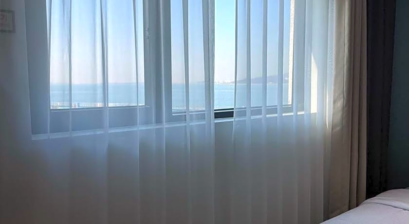 Sea & Moon Tourist Hotel