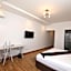 Bidwood Suite Hotel, Opposite Sarit Centre