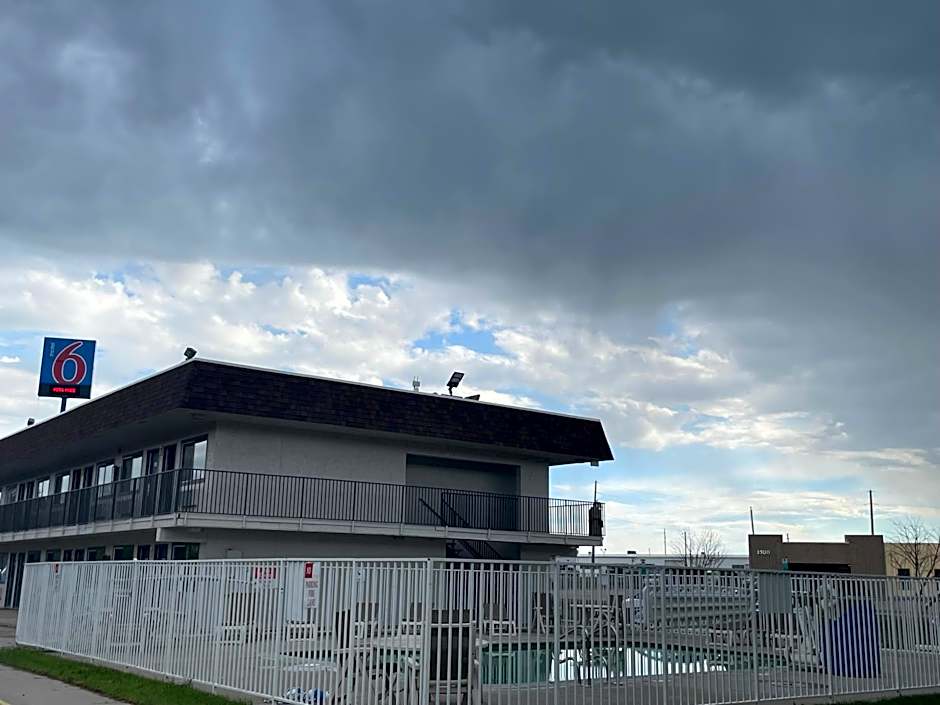 Motel 6 Cheyenne, WY