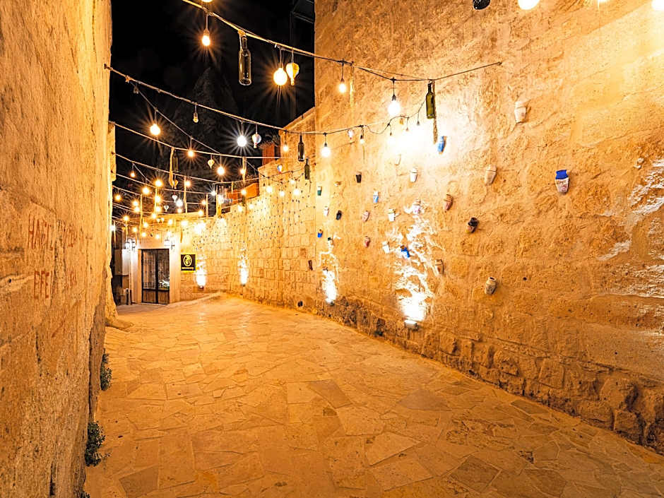 Ares Cave Suites