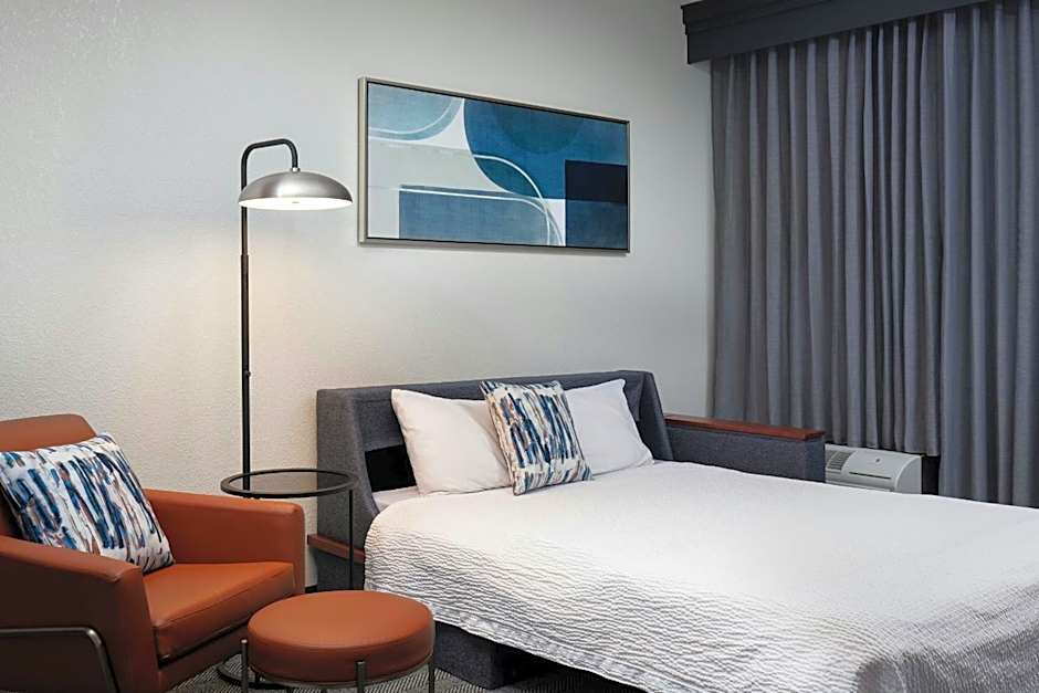 Courtyard by Marriott Denver Central Park