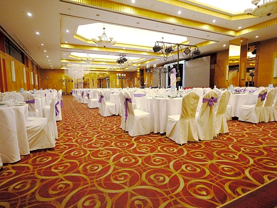 Dalian Grand Continent International Hotel