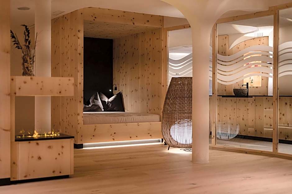 Alpine Nature Hotel Stoll