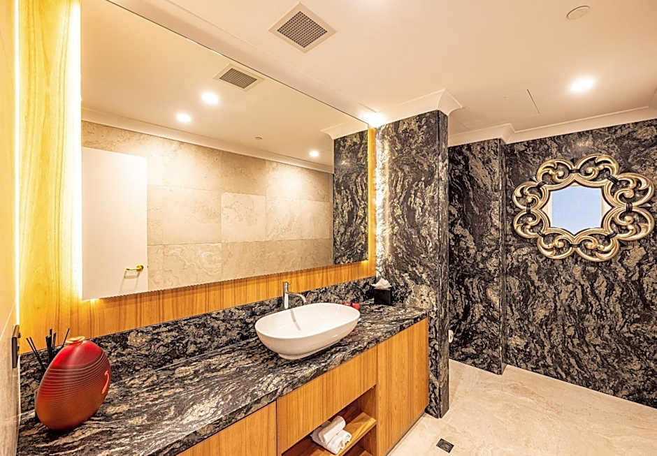 Duxton Hotel