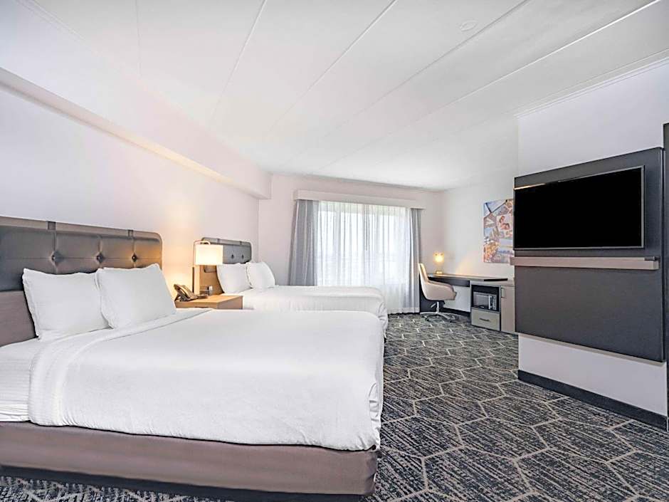 La Quinta Inn & Suites by Wyndham Rosemont/O Hare