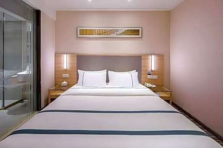 Comfort Room with Single Bed
