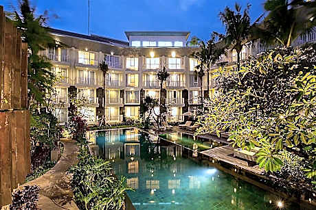 THE 1O1 Bali Fontana Seminyak