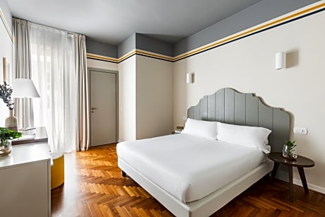 Deluxe Double or Twin Room with Balcony