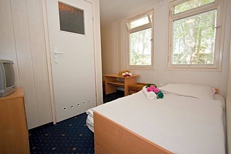 Single Room with Private Bathroom