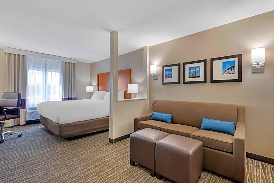 Comfort Inn & Suites Brunswick I-95