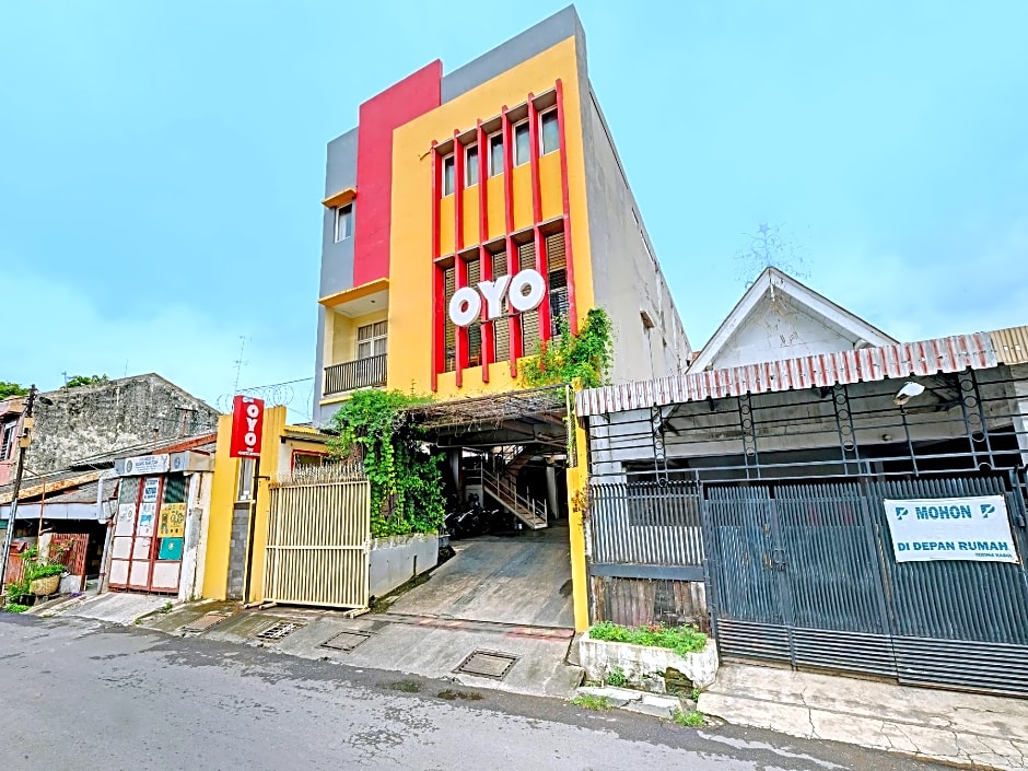 OYO 389 Sky Guesthouse