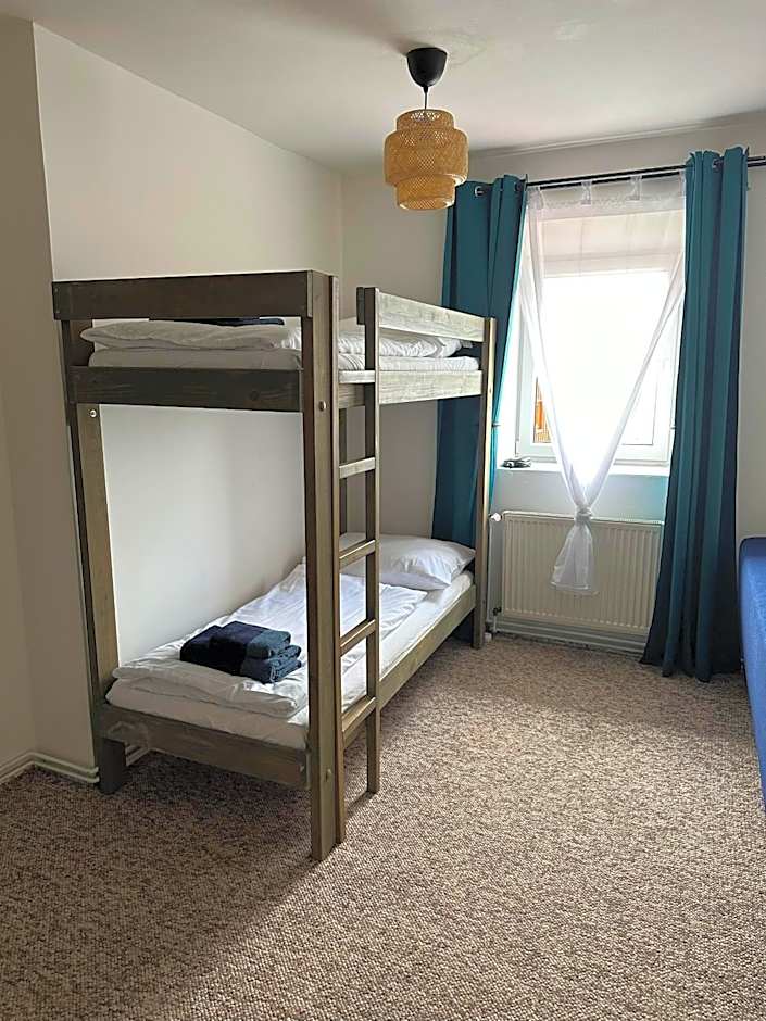Photo 1 of 17 of Apartment