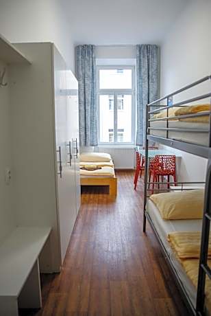 Single Bed in Female Dormitory Room with Shared Bathroom