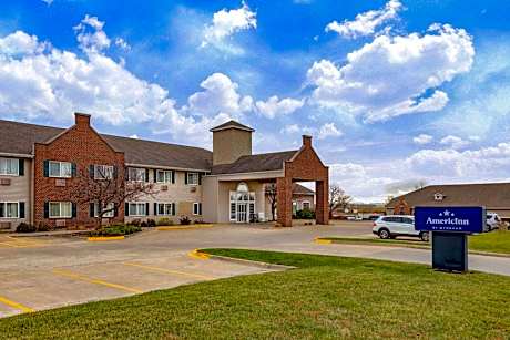 AmericInn by Wyndham Pella