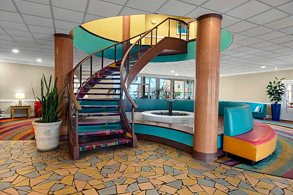 Dolphin Beach Resort – St. Petersburg, FL