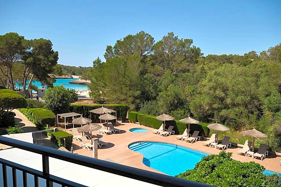 Hotel Playa Mondragó