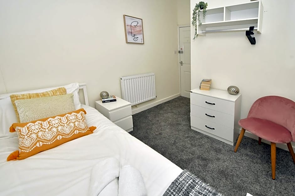 Townhouse @ Hall O Shaw Street Crewe