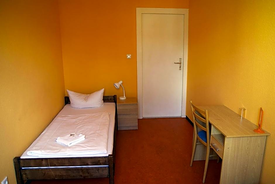 Happy go Lucky Hotel  Hostel