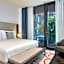 Dorothea Hotel, Budapest, Autograph Collection