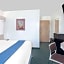 Microtel Inn & Suites by Wyndham Broken Bow