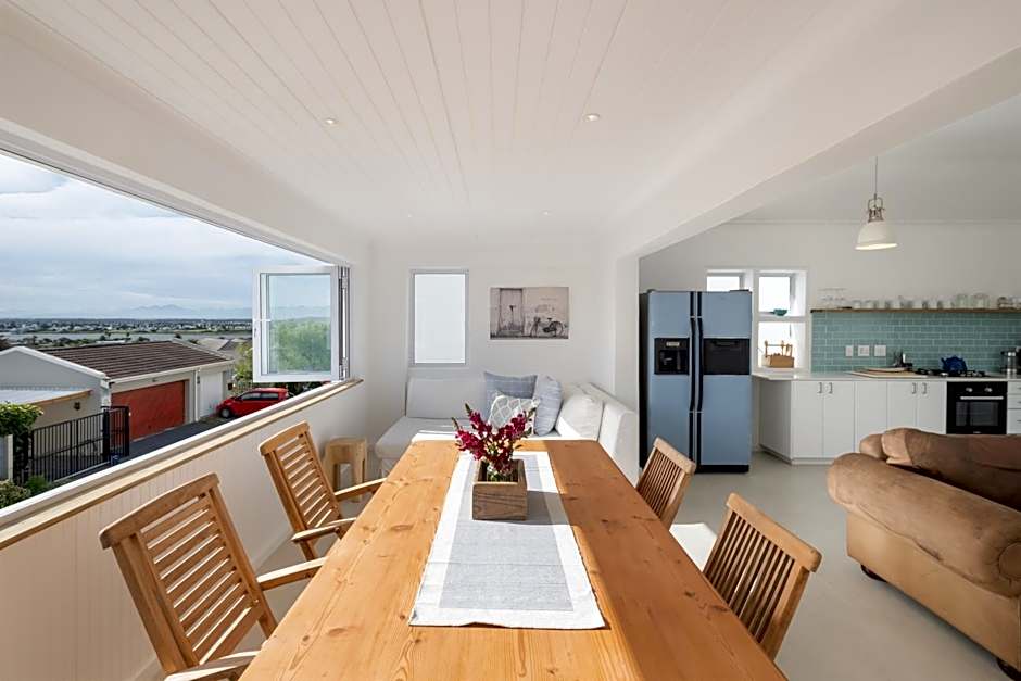 Lakeside Ocean Breeze