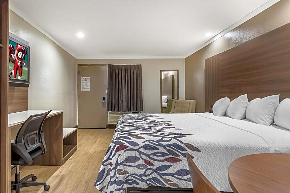 Red Roof Inn Raleigh Northeast - Downtown