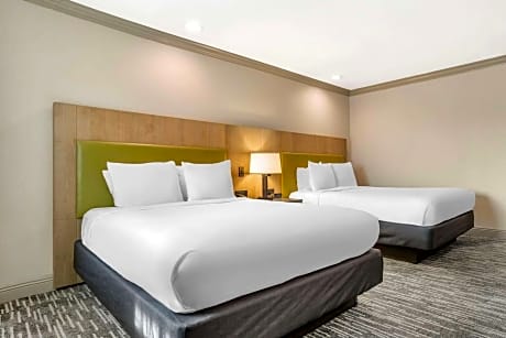 Queen Room with Two Queen Beds - Non-Smoking