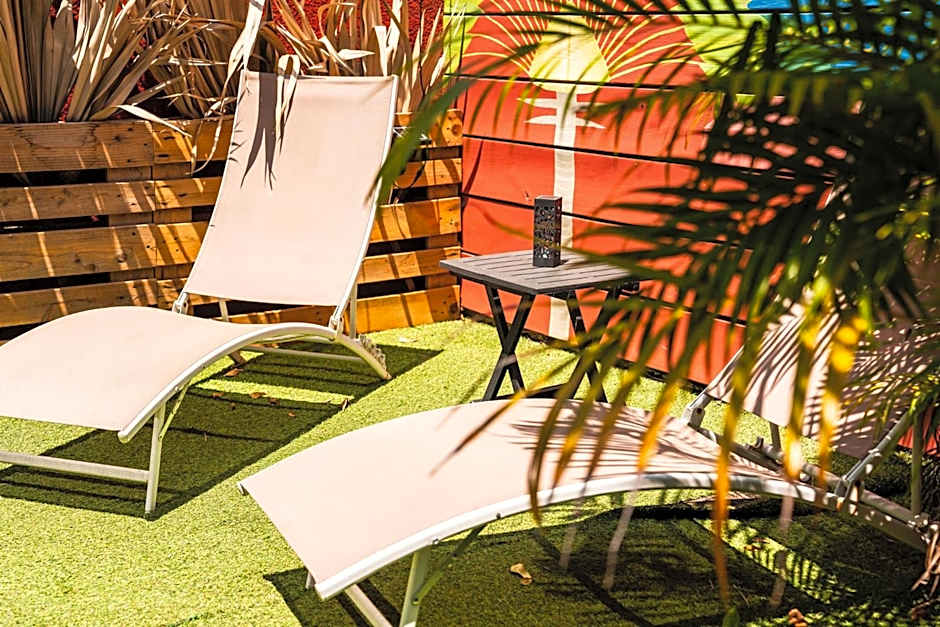 Les Baroudeurs Hostel