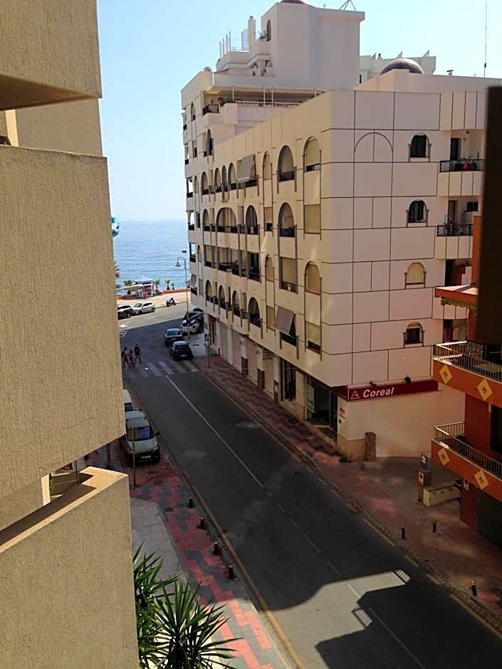 Apartamento 1a linea playa com piscina Almuñécar