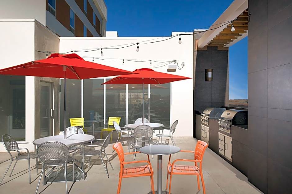 Home2 Suites by Hilton Denver International Airport