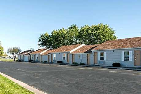 Rodeway Inn & Suites Austin I-90