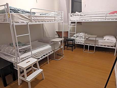 Bed in 4-Bed Mixed Dormitory Room