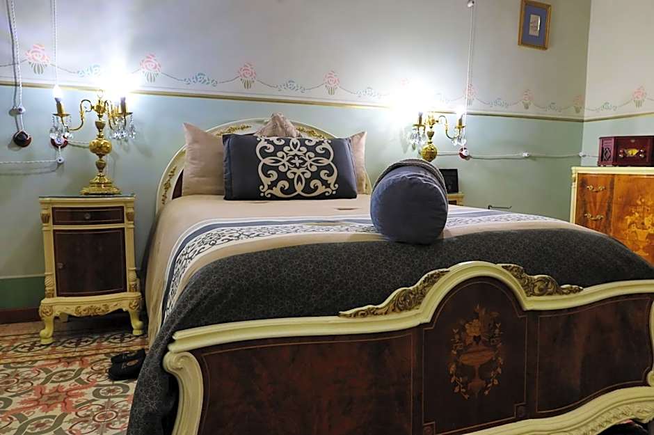 Azcami Boutique Hotel