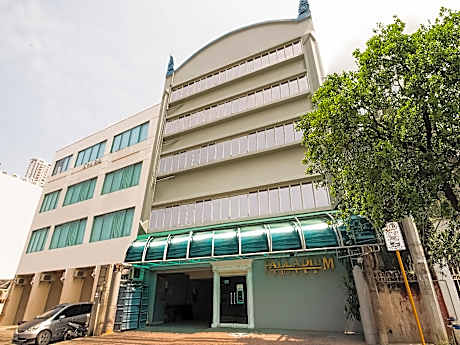 Palladium Suites Hotel