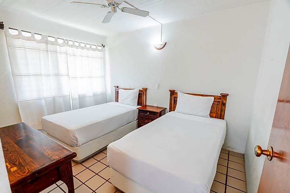 Villas del Sol Hotel & Bungalows