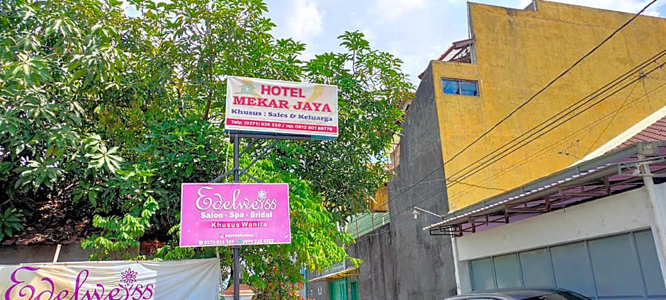Hotel Keluarga Mekar Jaya Syariah Near UNS Solo